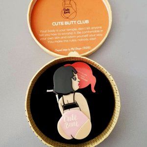 Erstwilder Cute Butt Club Brooch